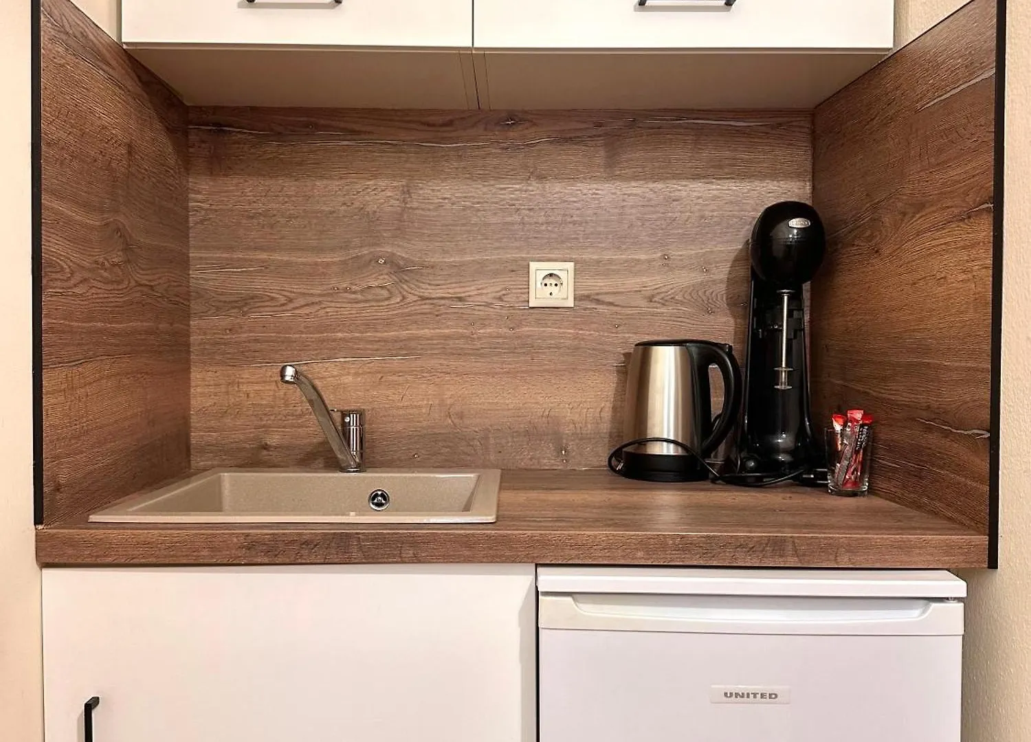 Αλσύλλιο - Alsillio Studio Apartments Ierissos